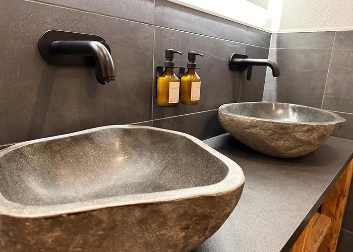 Schwarz בקתה ברוואנג