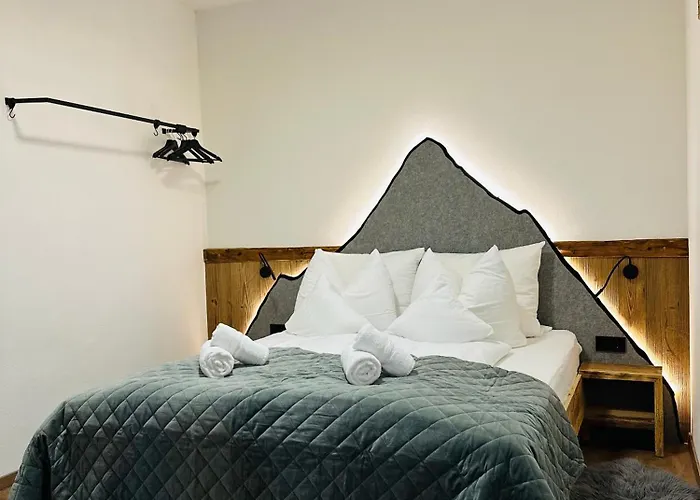 Schwarz ברוואנג